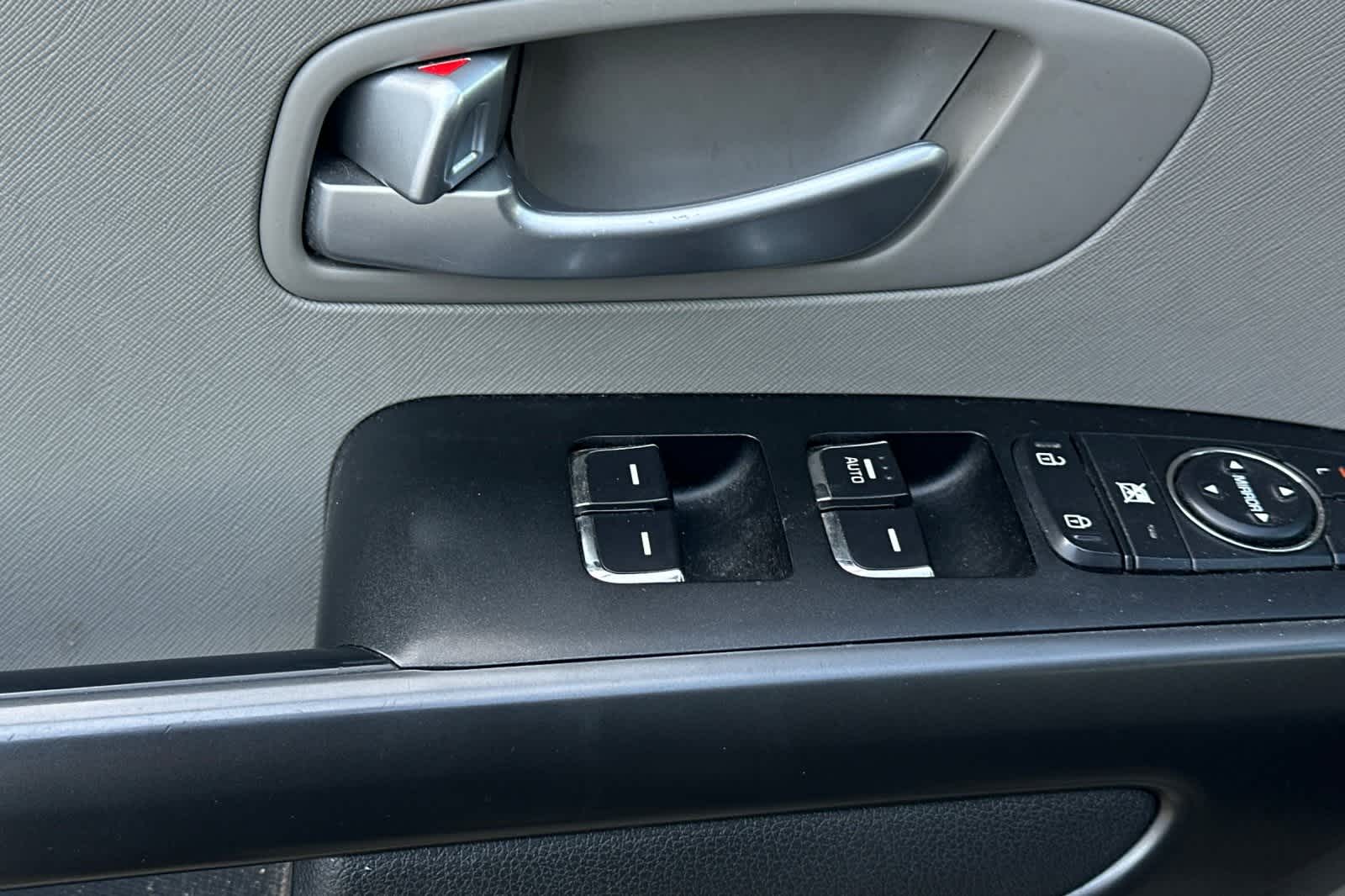 Thumbnail: 2017 Kia Sedona - 13