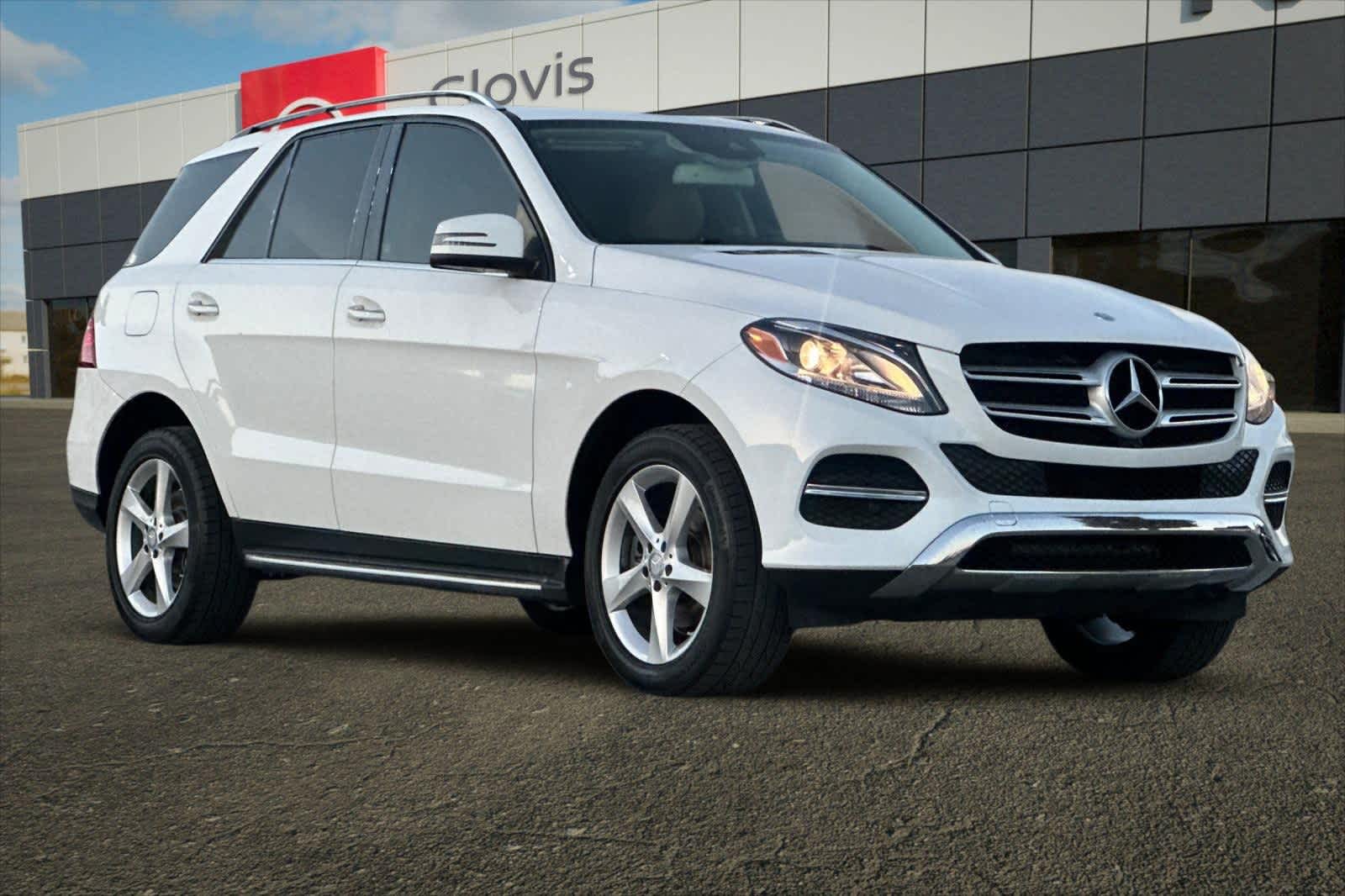 Thumbnail: 2017 Mercedes-Benz GLE - 10