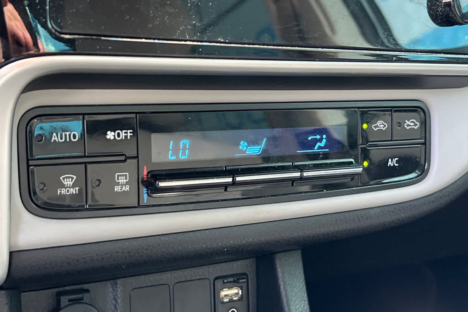 Thumbnail: 2017 Toyota Corolla - 21