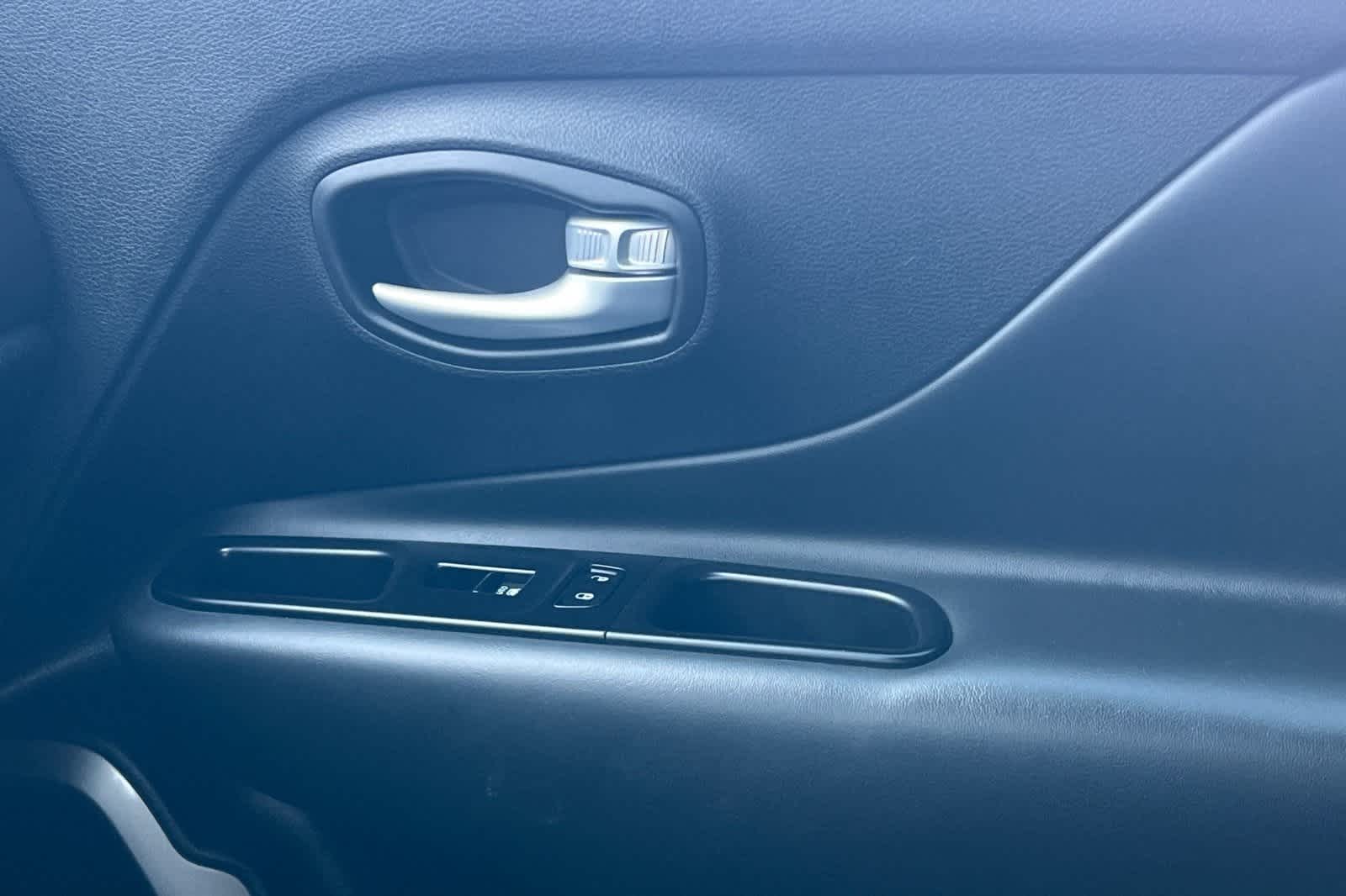 Thumbnail: 2023 Jeep Renegade - 20