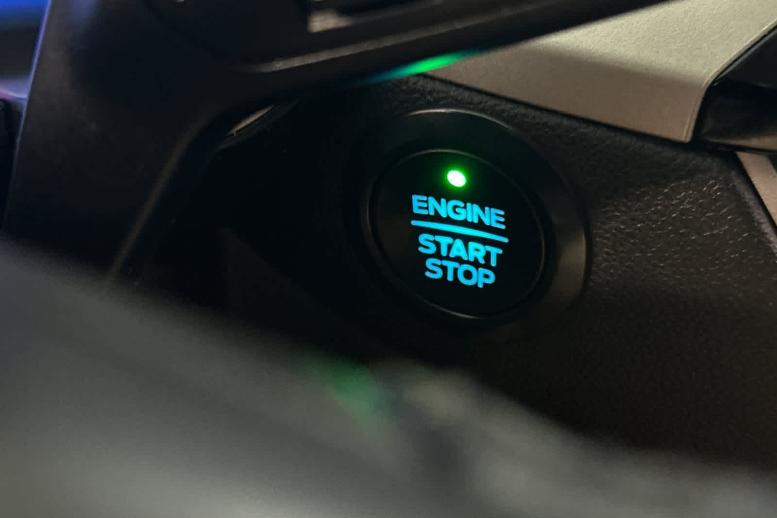 Thumbnail: 2020 Ford Escape - 25