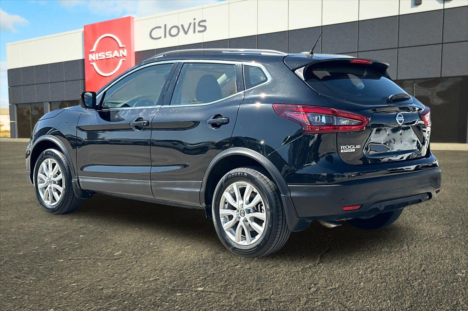 Thumbnail: 2021 Nissan Rogue Sport - 7
