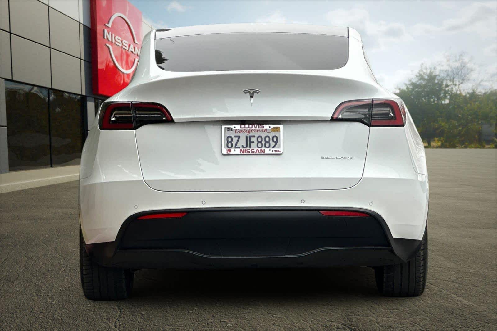 Thumbnail: 2022 Tesla Model Y - 8