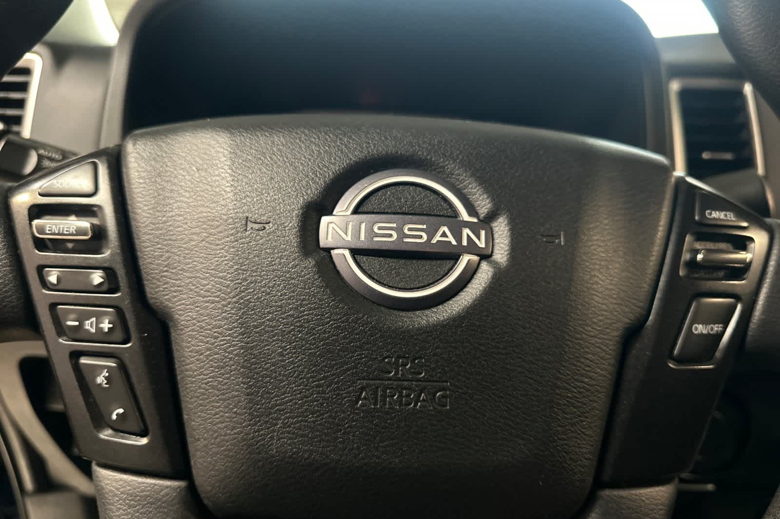 Thumbnail: 2022 Nissan Frontier - 25
