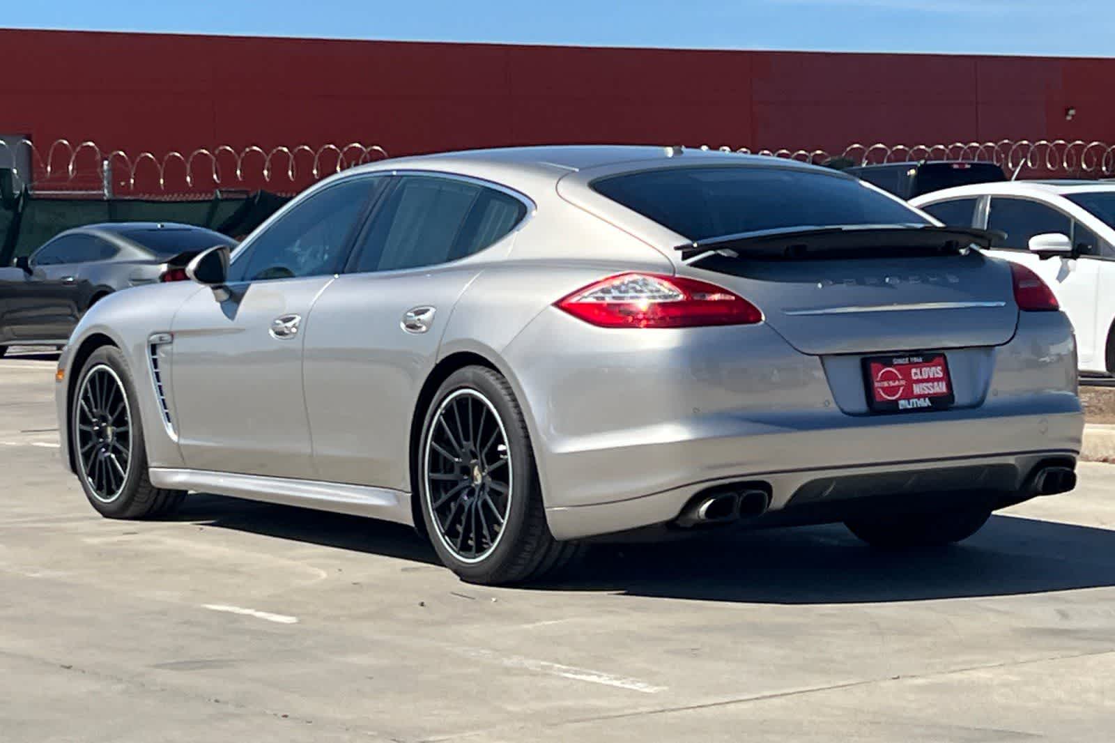Thumbnail: 2013 Porsche Panamera - 7