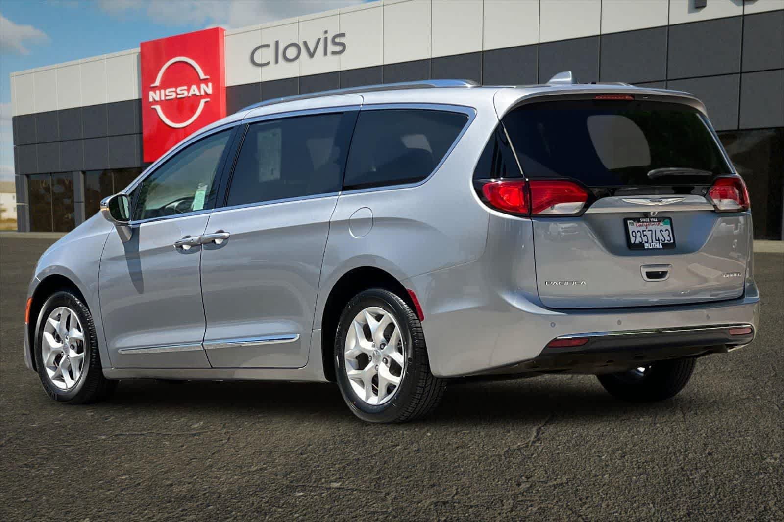 Thumbnail: 2020 Chrysler Pacifica - 7