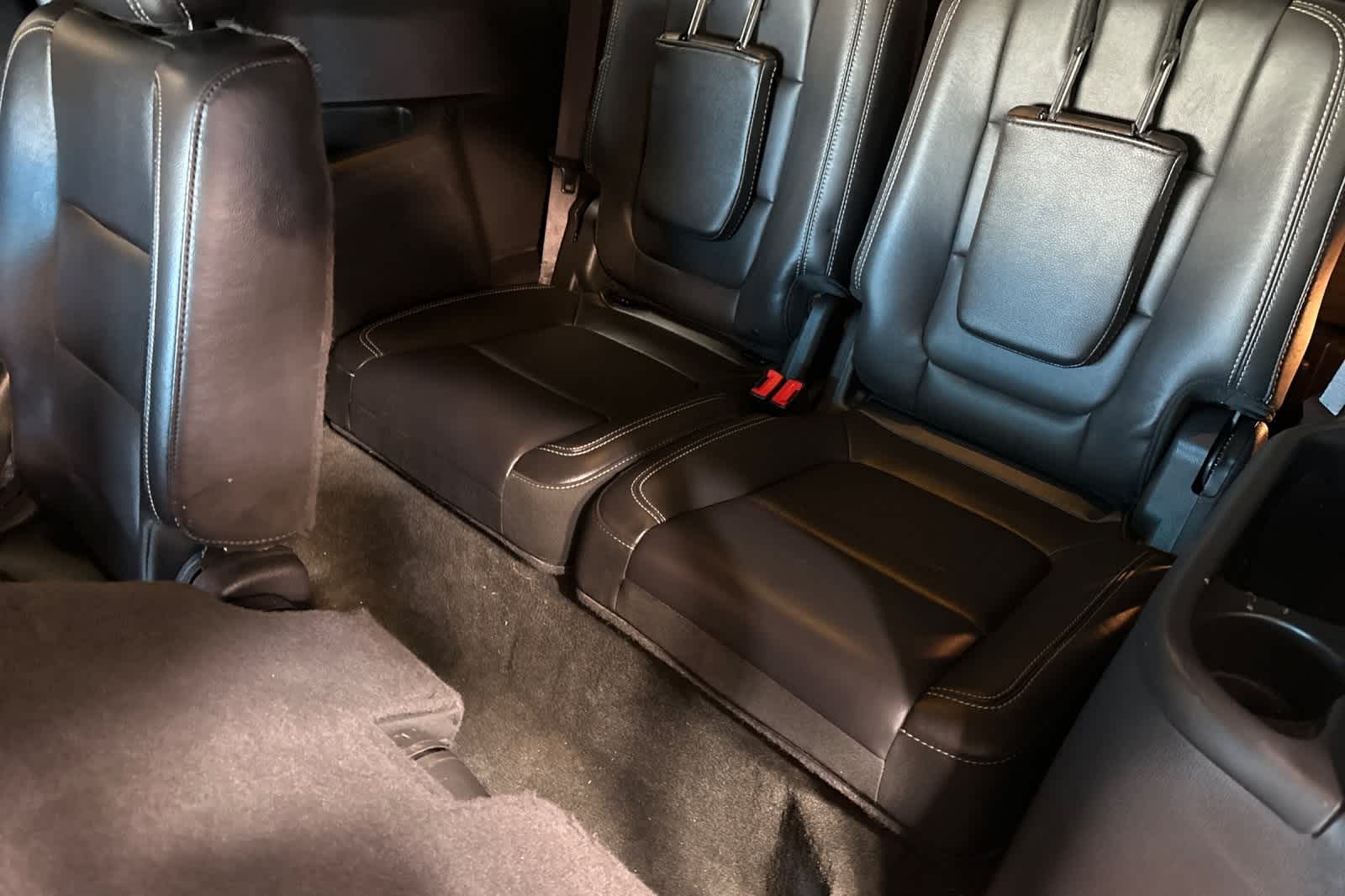Thumbnail: 2015 Ford Explorer - 18