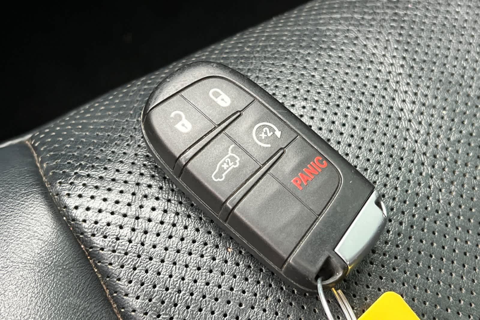 Thumbnail: 2021 Dodge Durango - 24