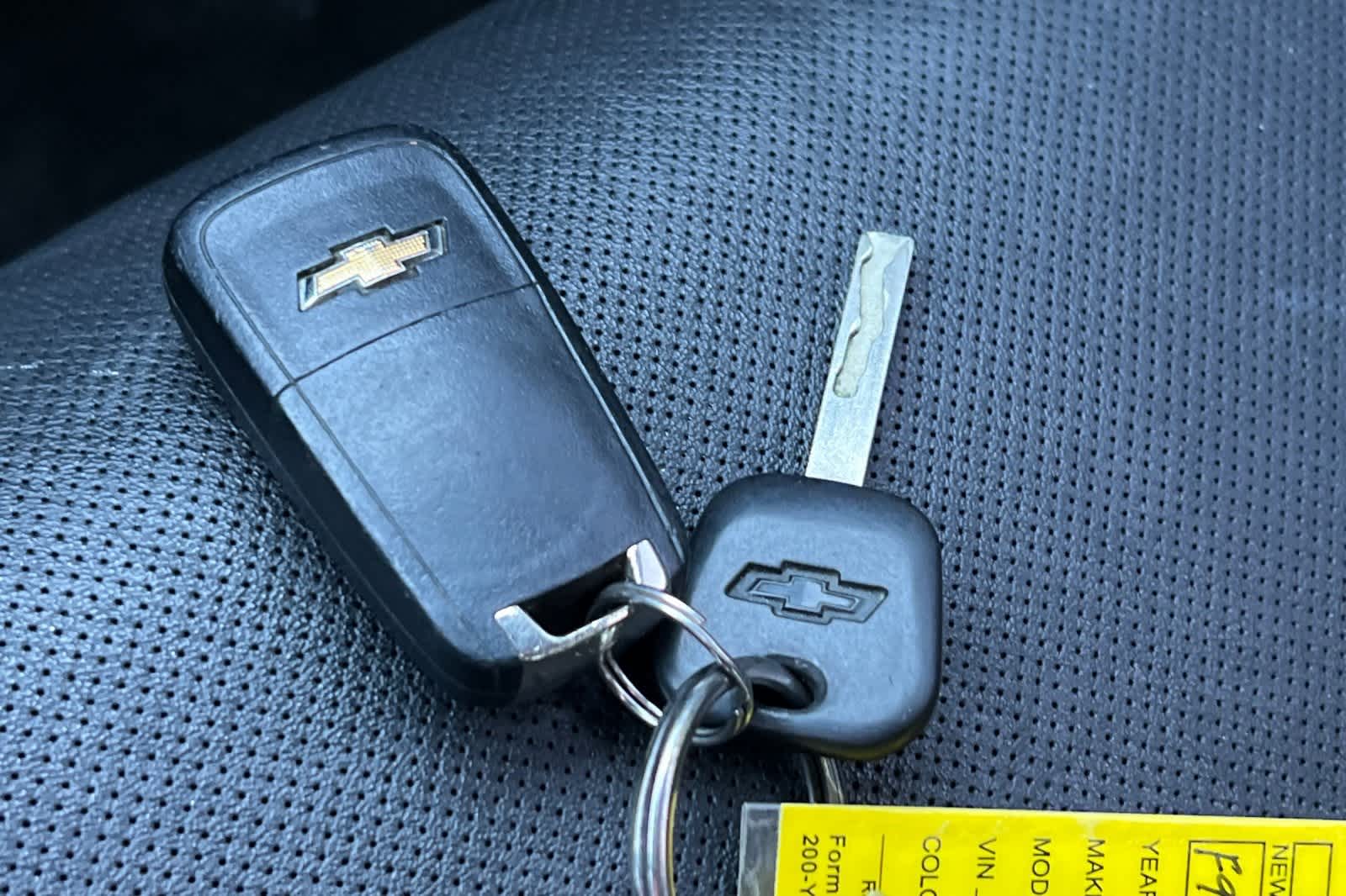 Thumbnail: 2015 Chevrolet Camaro - 21