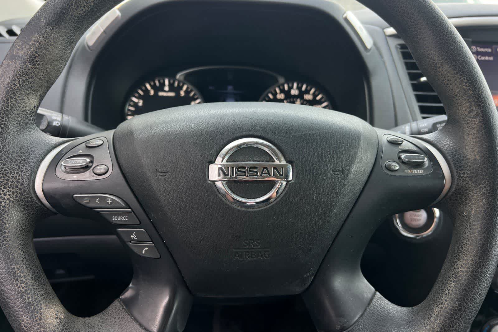 Thumbnail: 2020 Nissan Pathfinder - 25