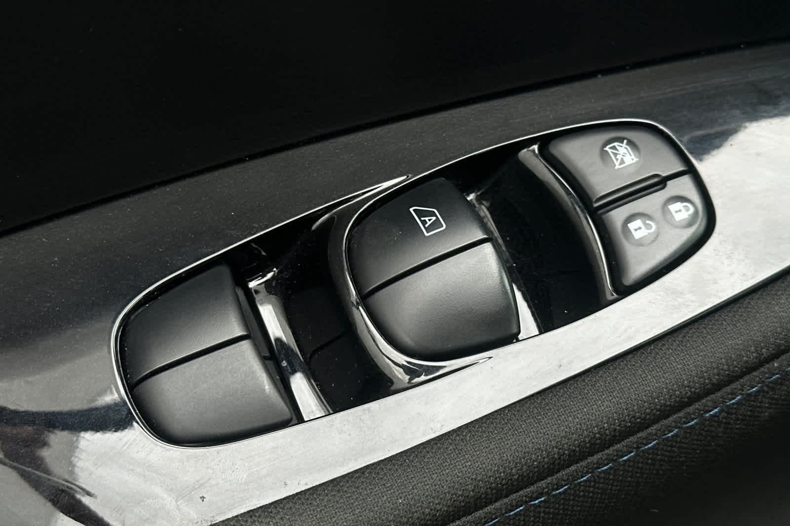 Thumbnail: 2023 Nissan Leaf - 14