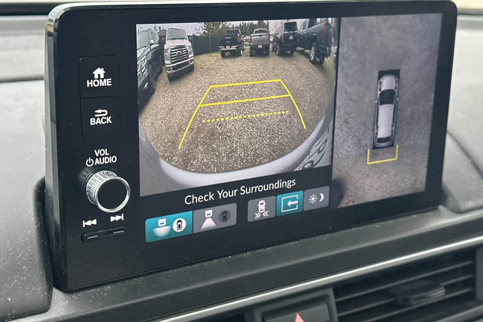 Thumbnail: 2024 Honda Pilot - 22