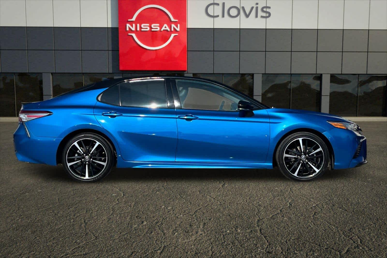 Thumbnail: 2019 Toyota Camry - 9