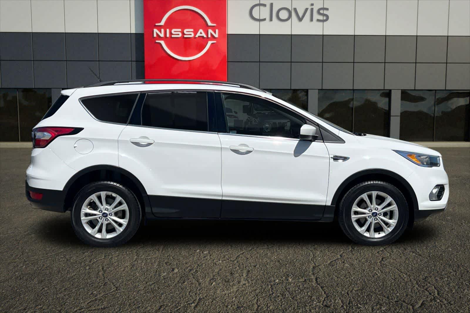 Thumbnail: 2018 Ford Escape - 9