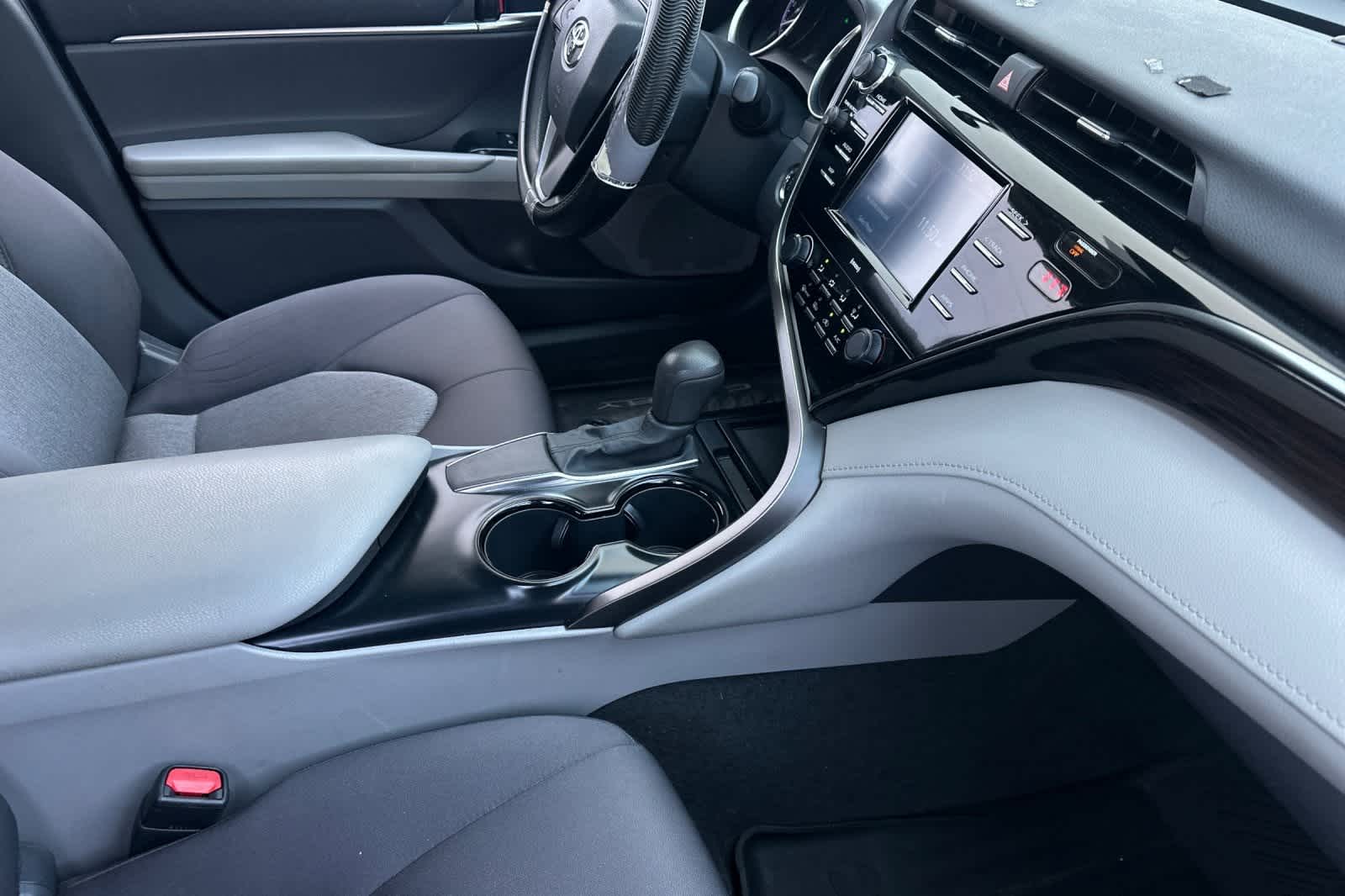 Thumbnail: 2020 Toyota Camry - 18