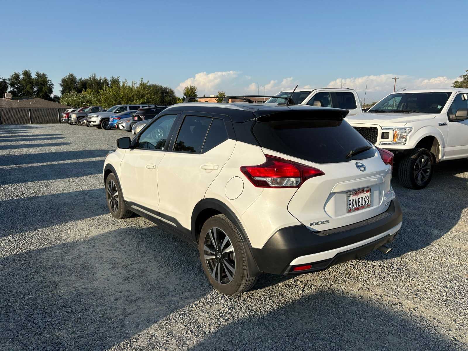 Thumbnail: 2019 Nissan Kicks - 2