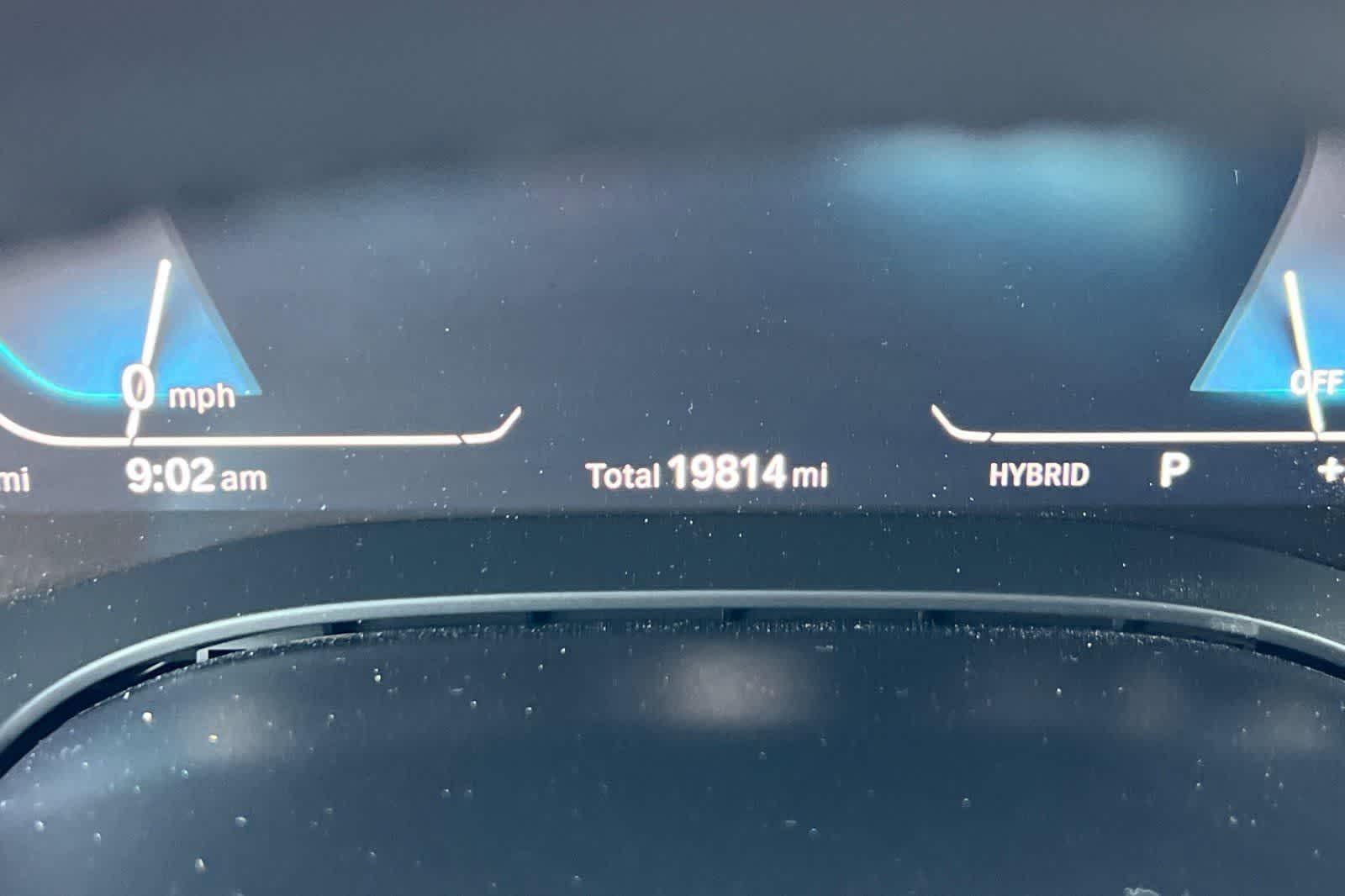 Thumbnail: 2023 BMW 5 Series - 25