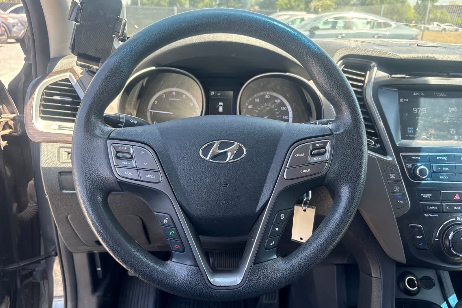 Thumbnail: 2017 Hyundai Santa Fe - 25