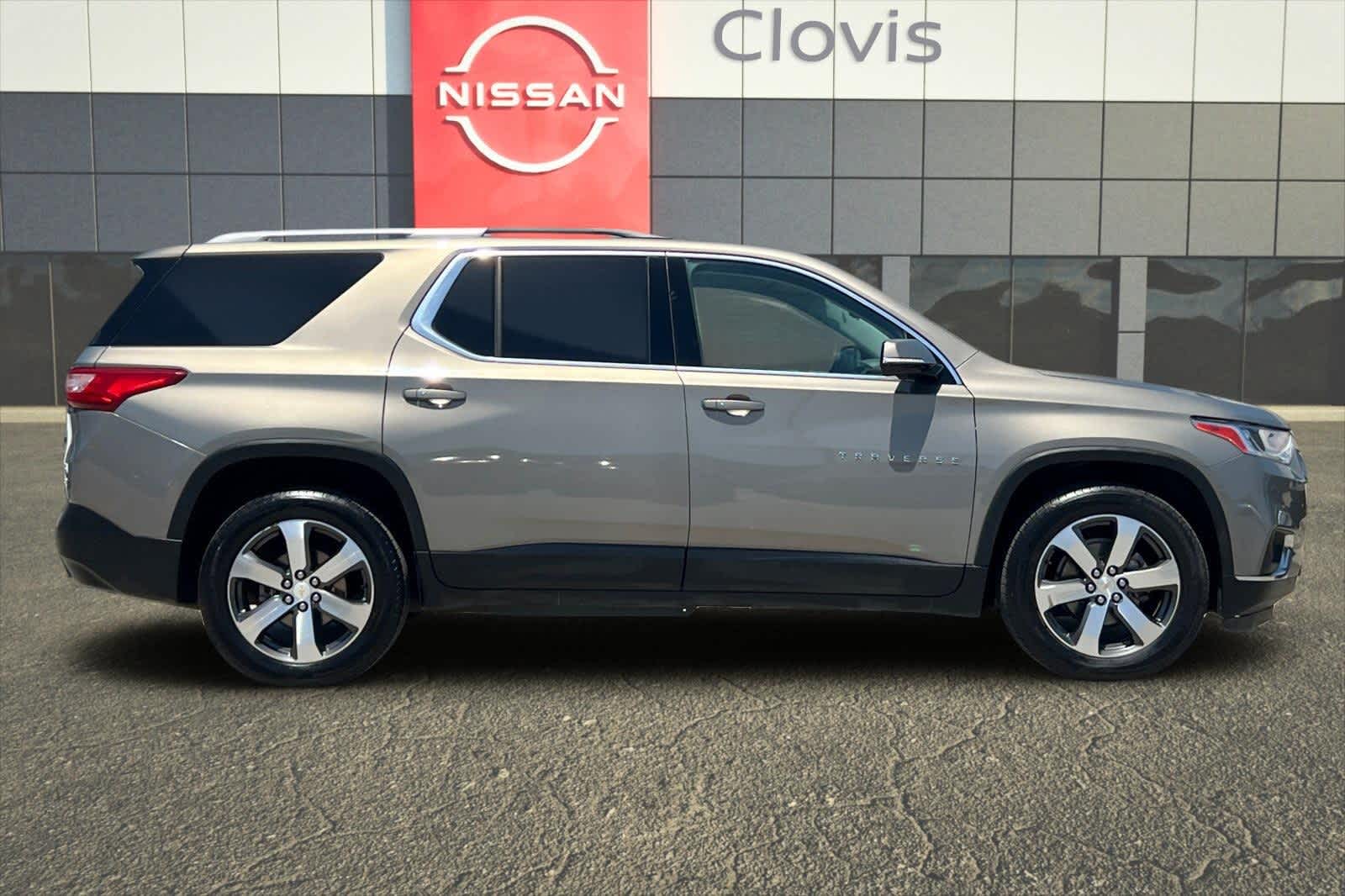 Thumbnail: 2018 Chevrolet Traverse - 9