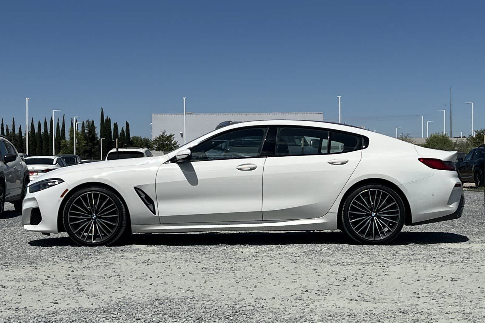 Thumbnail: 2020 BMW 8 Series - 6
