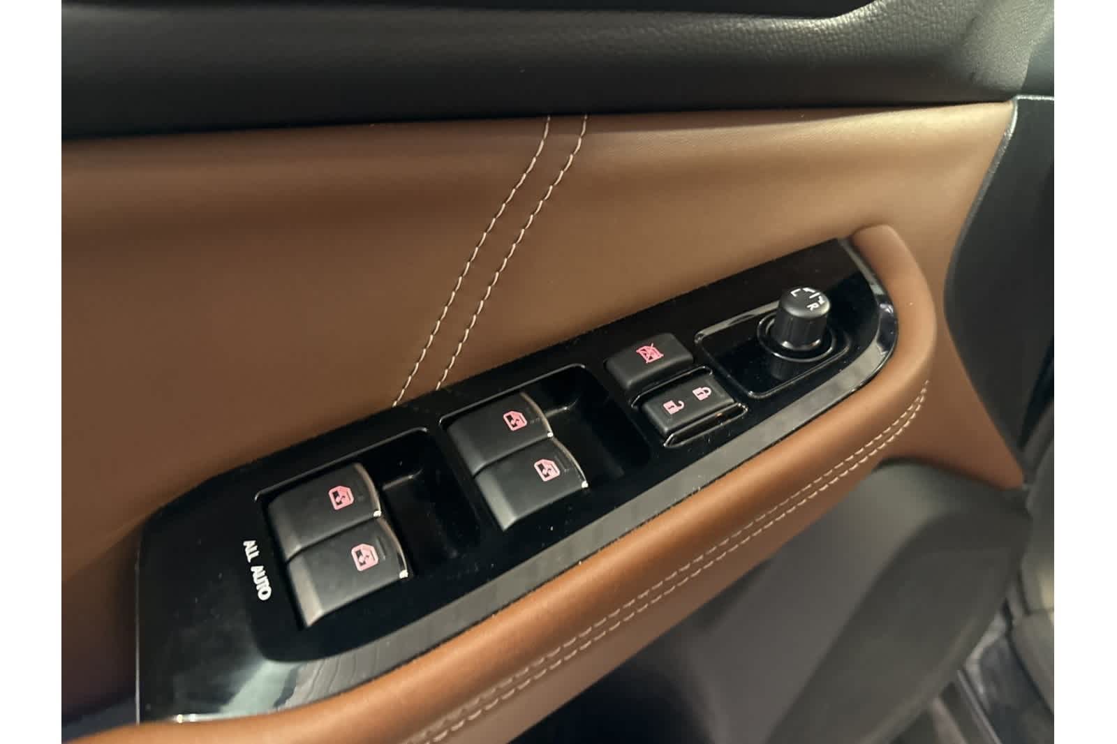 Thumbnail: 2018 Subaru Outback - 20