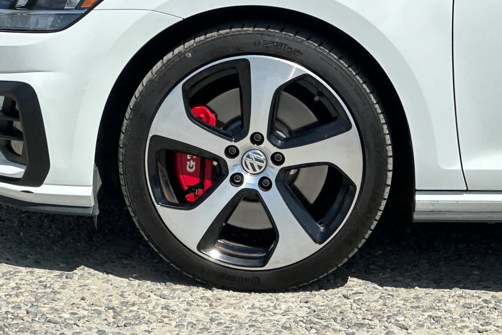 Thumbnail: 2019 Volkswagen Golf - 12