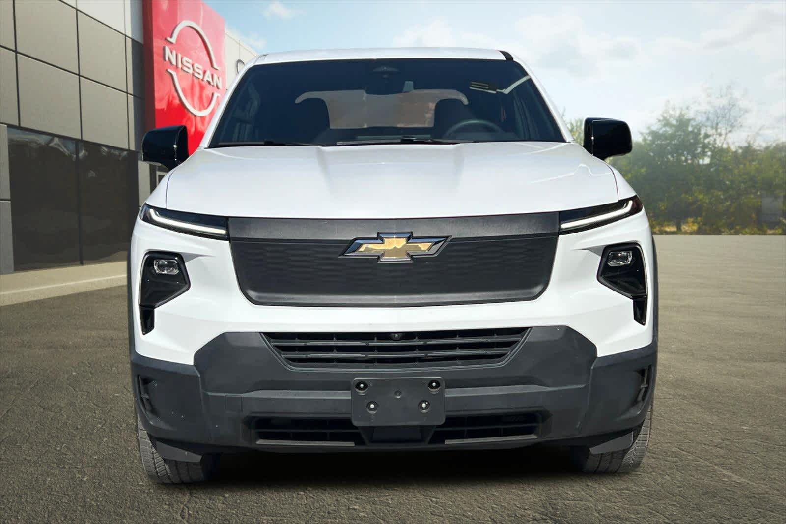 Thumbnail: 2024 Chevrolet Silverado EV - 11