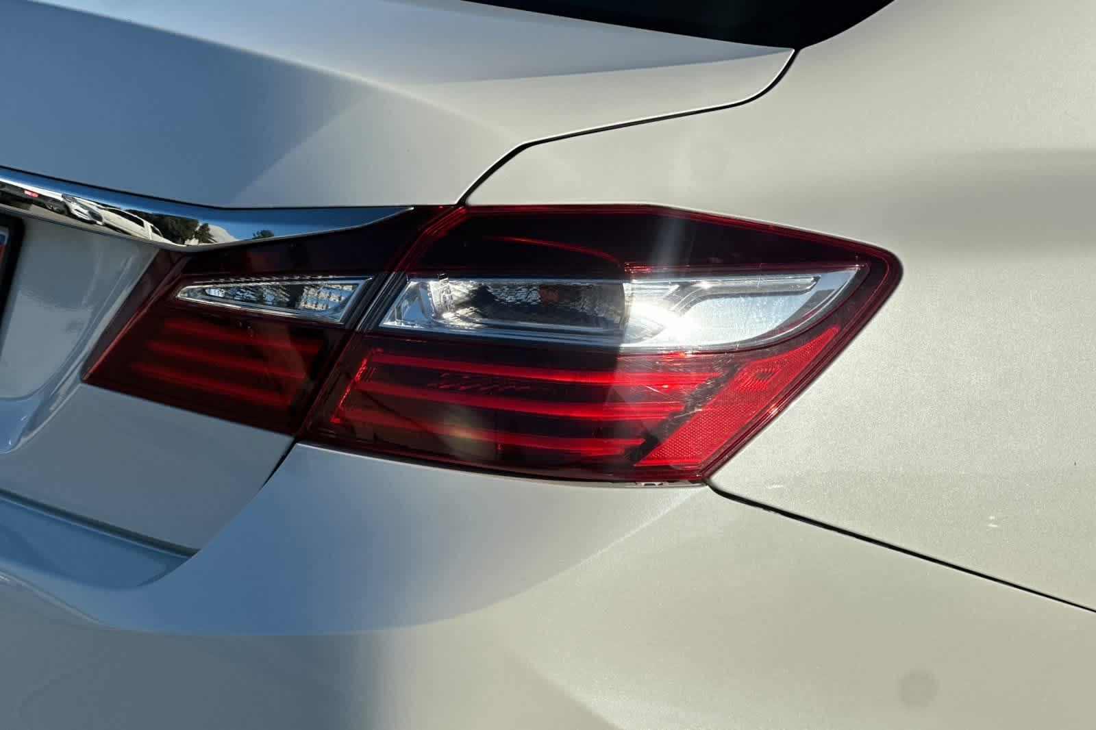 Thumbnail: 2017 Honda Accord - 13