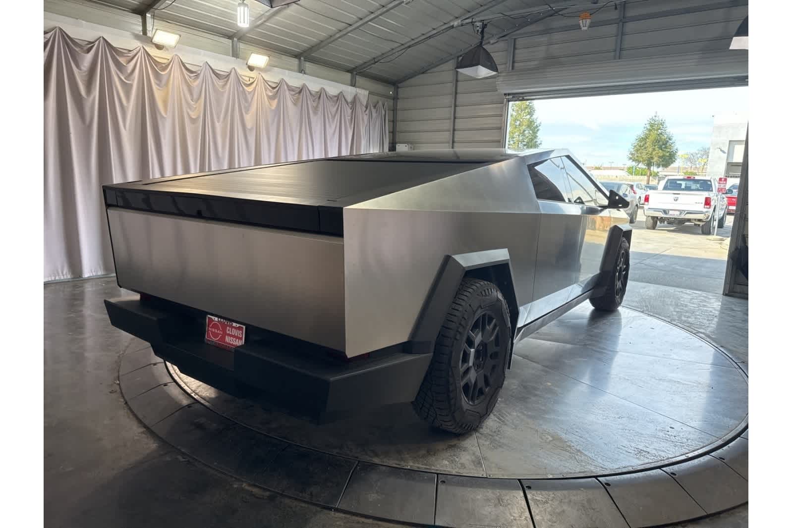 Thumbnail: 2024 Tesla Cybertruck - 11