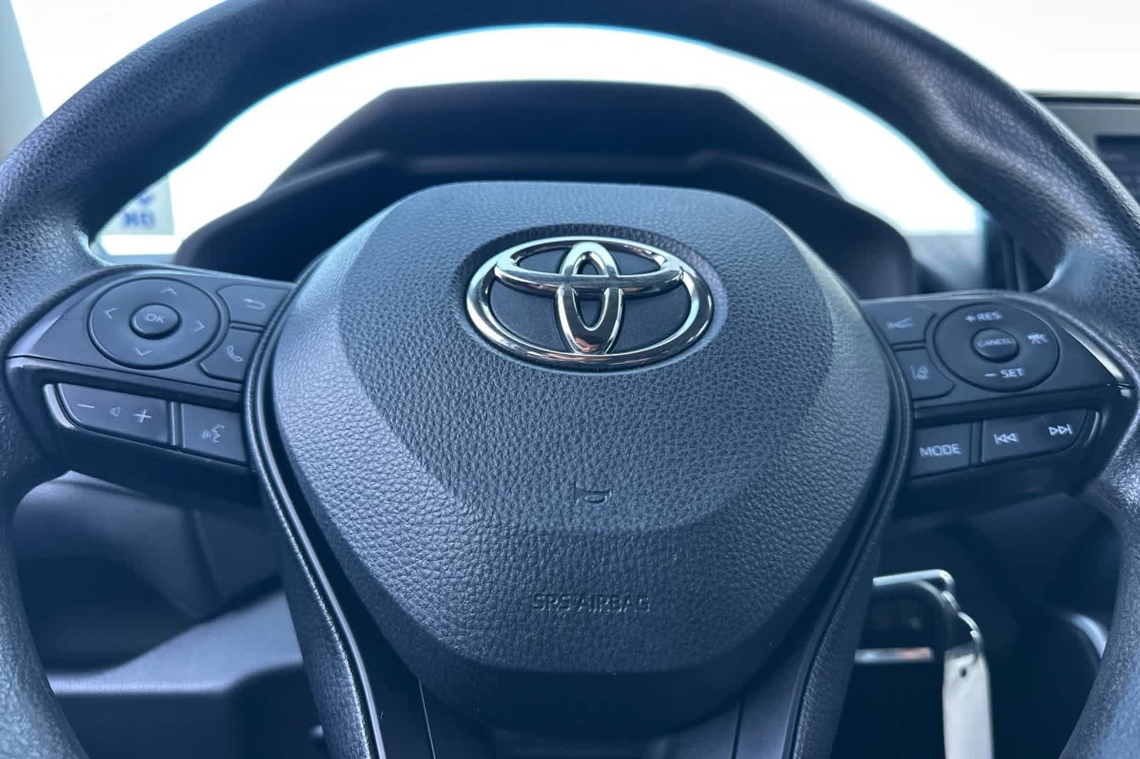 Thumbnail: 2022 Toyota RAV4 - 27