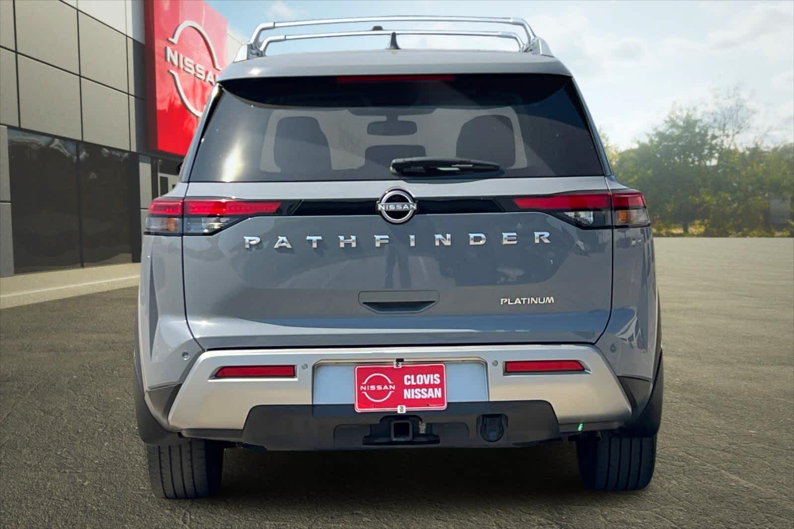 Thumbnail: 2022 Nissan Pathfinder - 8