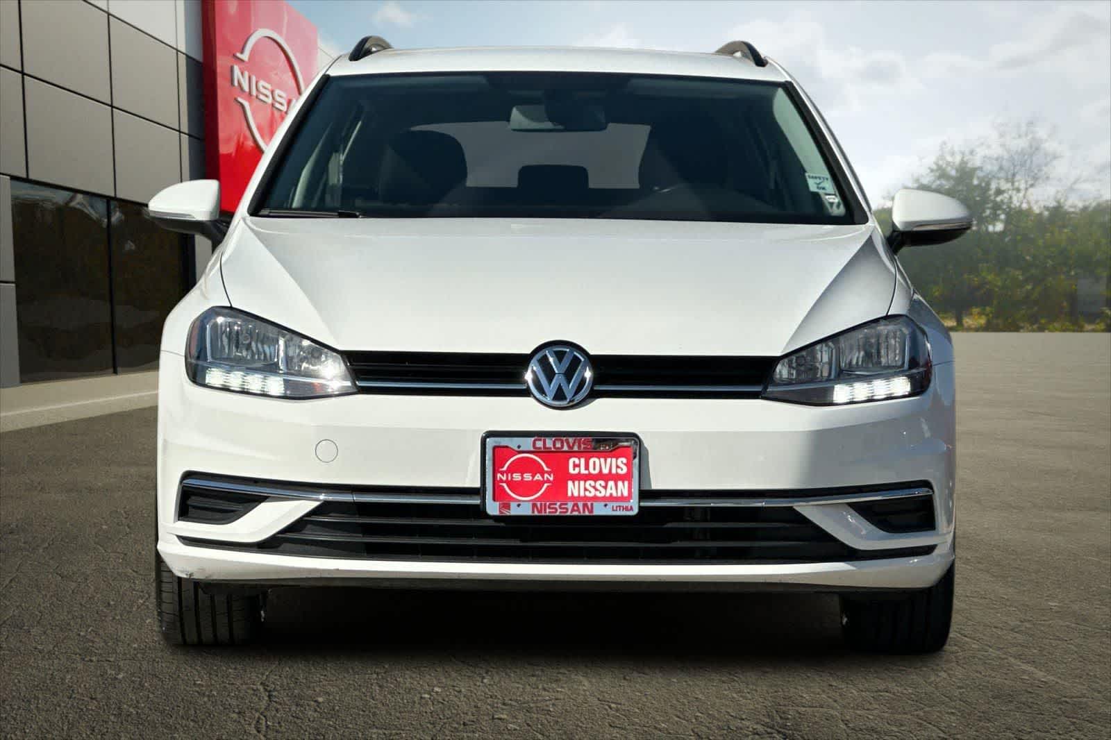 Thumbnail: 2019 Volkswagen e-Golf - 11