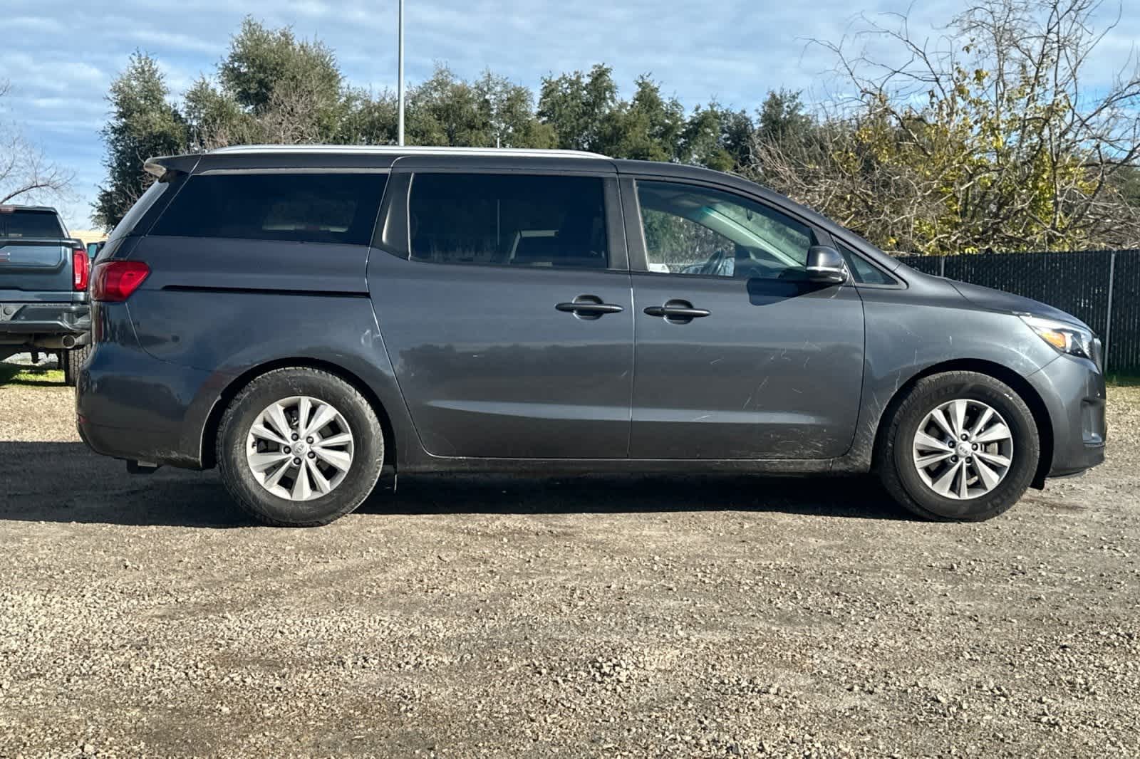 Thumbnail: 2017 Kia Sedona - 9