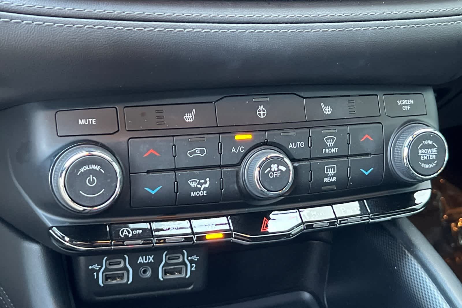 Thumbnail: 2022 Dodge Durango - 25