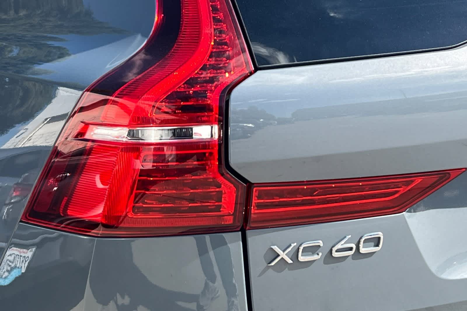 Thumbnail: 2023 Volvo XC60 - 34