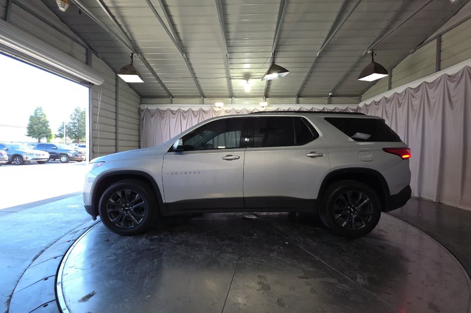 Thumbnail: 2020 Chevrolet Traverse - 6