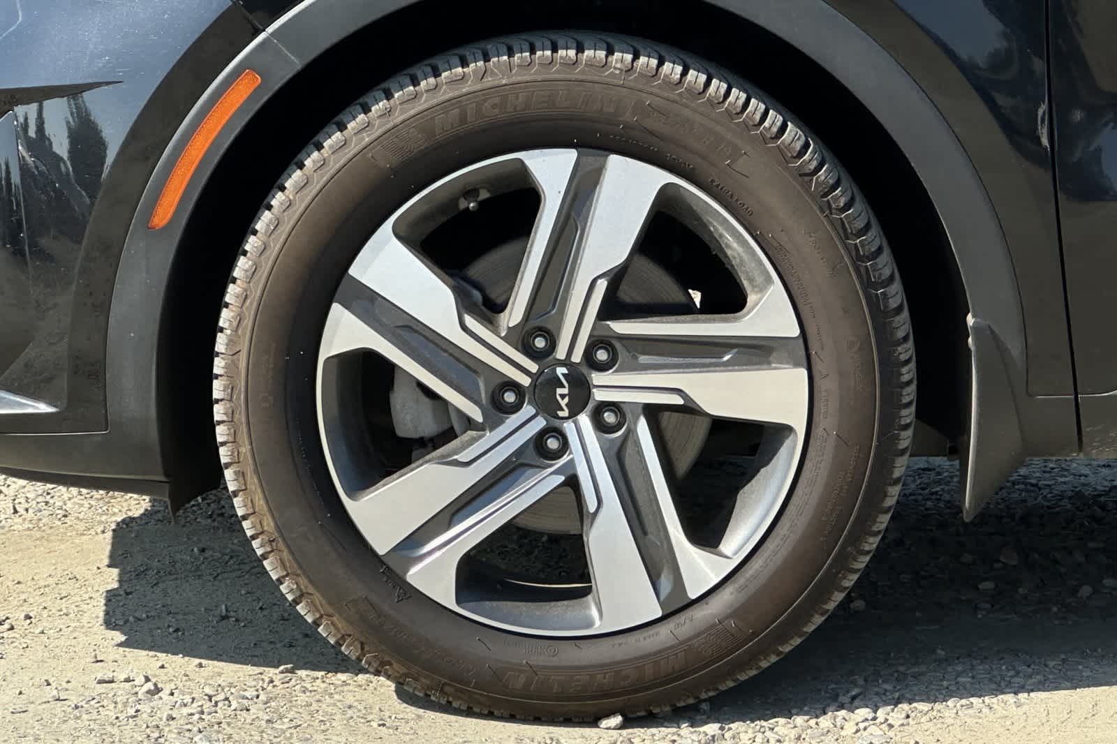 Thumbnail: 2022 Kia Sorento - 25