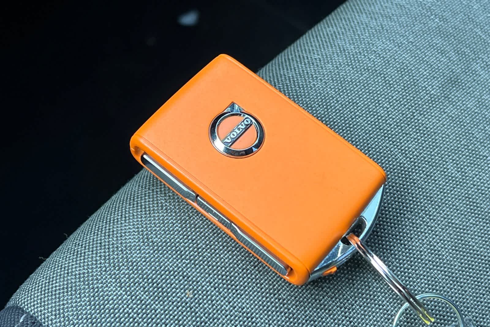 Thumbnail: 2023 Volvo XC40 - 24