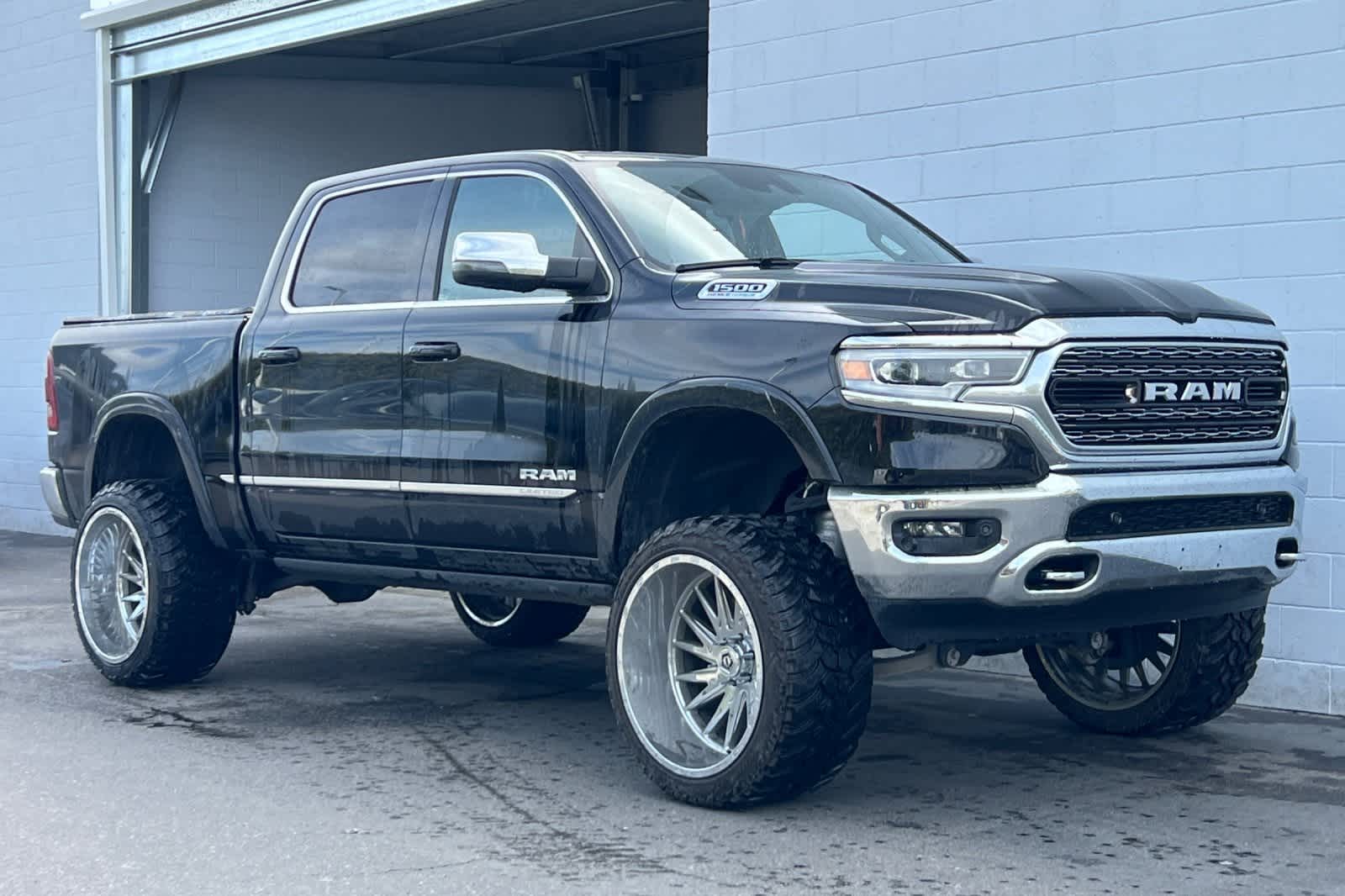 Thumbnail: 2023 RAM 1500 - 10