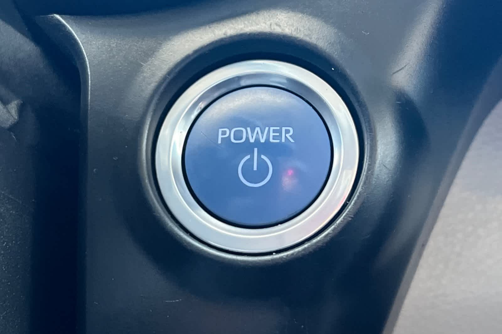Thumbnail: 2021 Toyota Sienna - 26