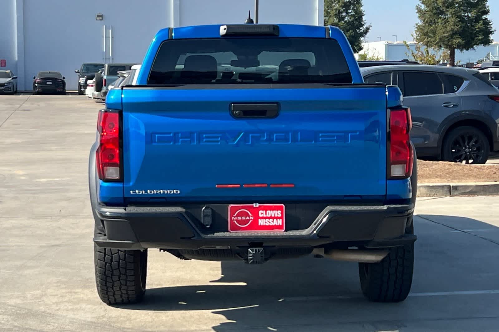 Thumbnail: 2023 Chevrolet Colorado - 8