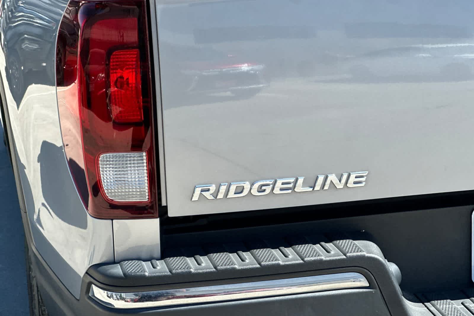 Thumbnail: 2019 Honda Ridgeline - 13