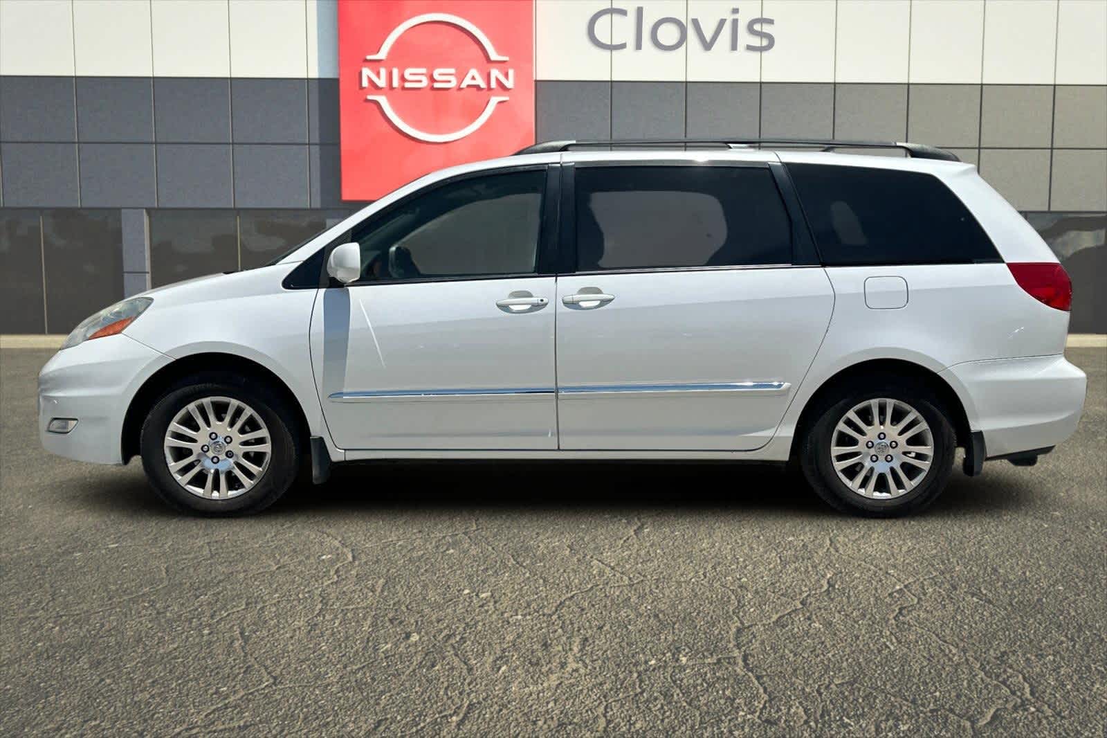 Thumbnail: 2007 Toyota Sienna - 6