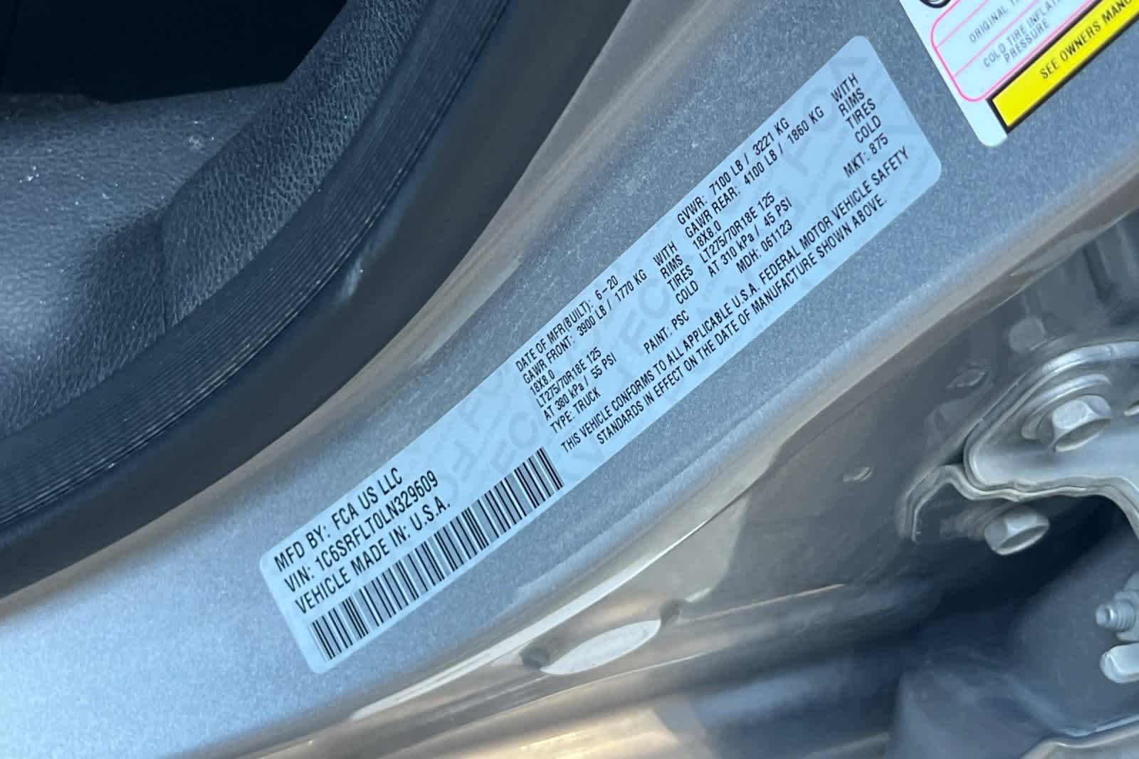 Thumbnail: 2020 RAM 1500 - 32