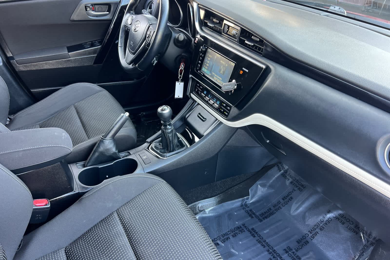 Thumbnail: 2018 Toyota Corolla iM - 17