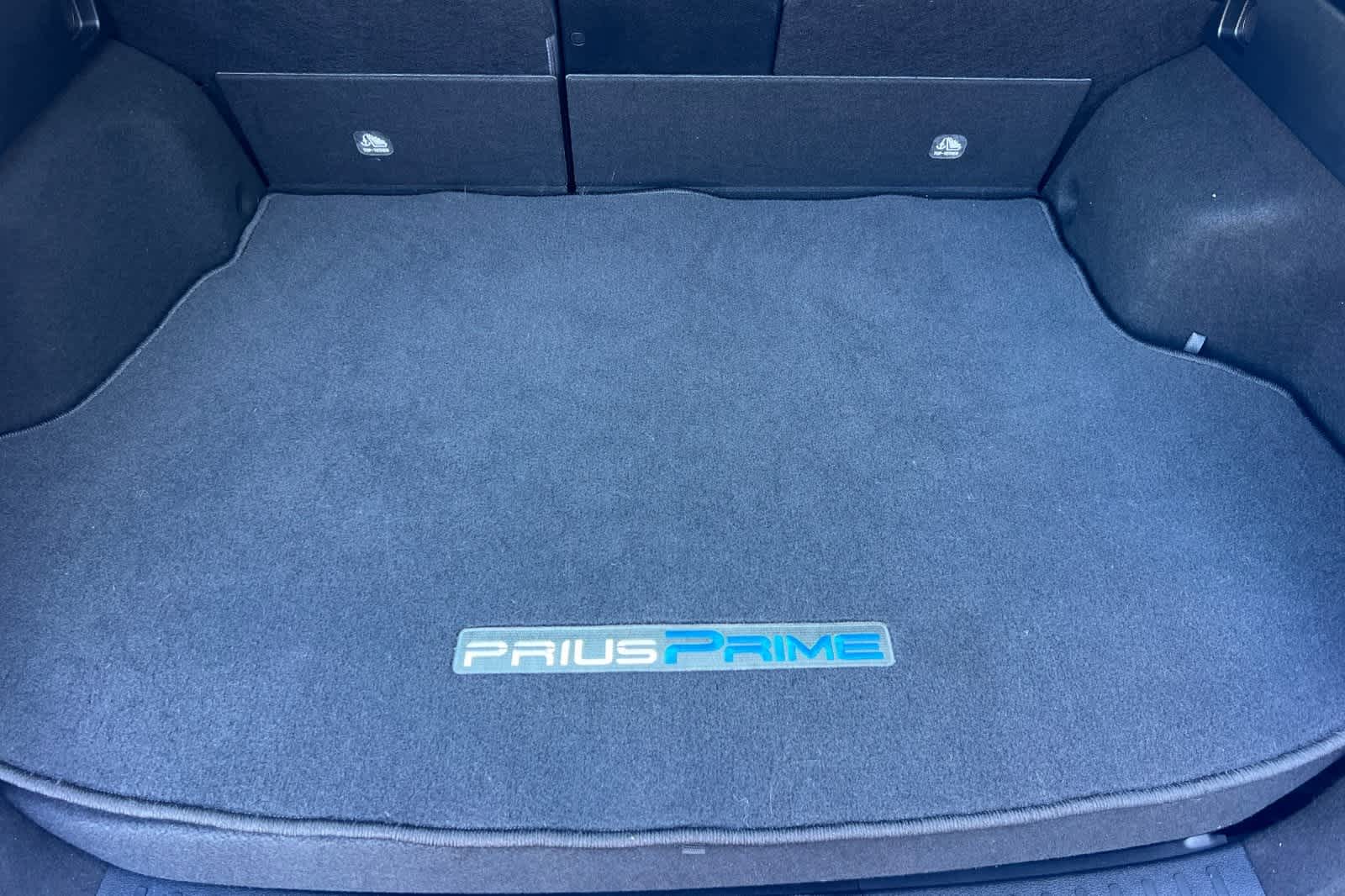 Thumbnail: 2019 Toyota Prius Prime - 16