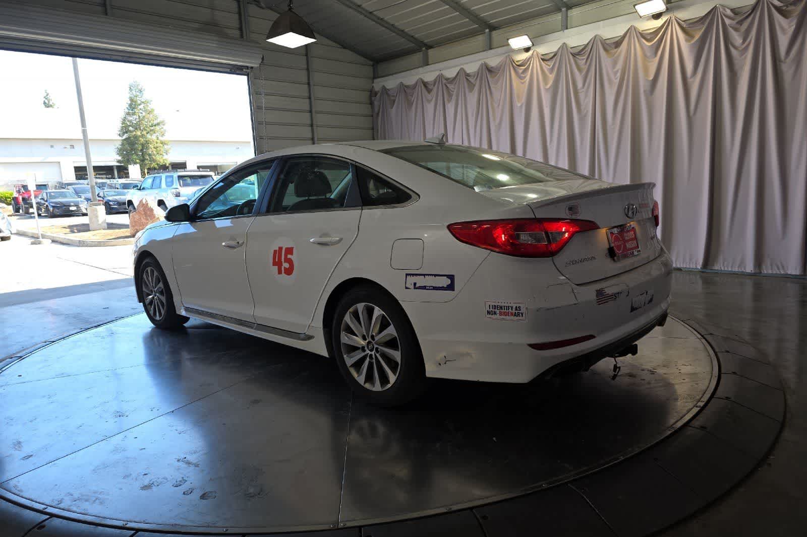 Thumbnail: 2017 Hyundai Sonata - 7