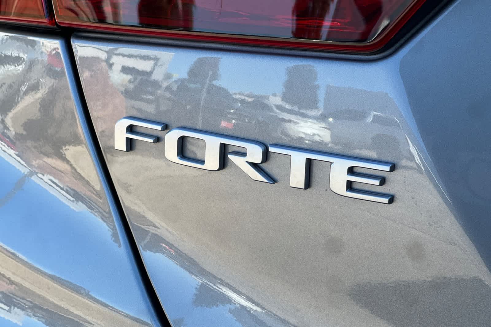 Thumbnail: 2023 Kia Forte - 16