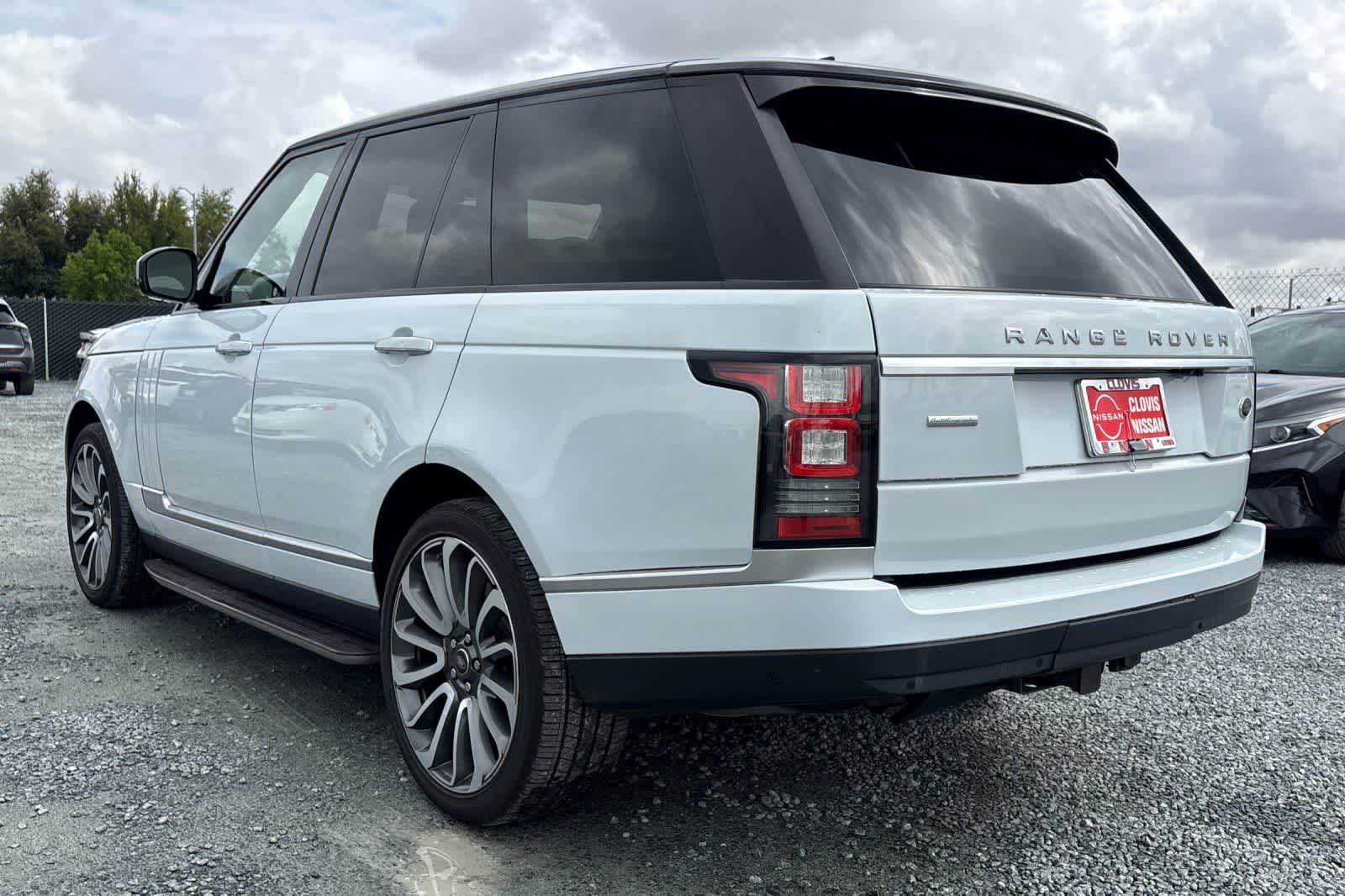 Thumbnail: 2017 Land Rover Range Rover - 7