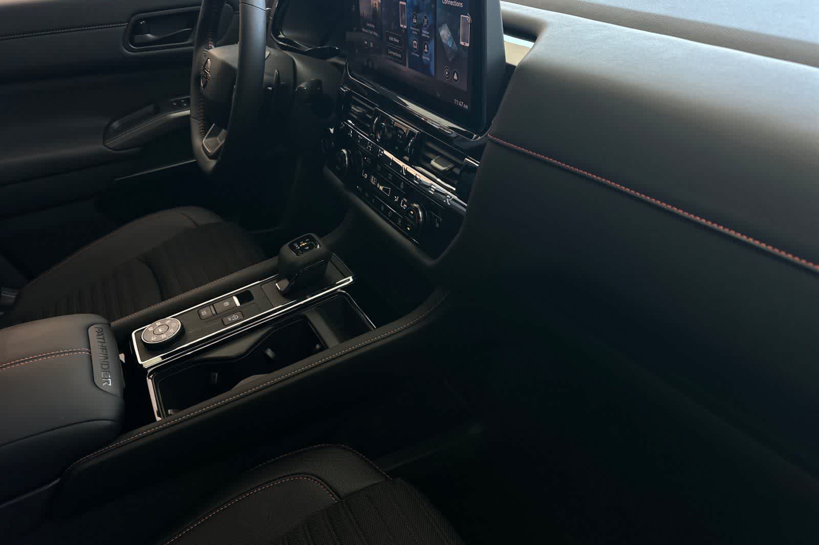 Thumbnail: 2026 Nissan Pathfinder - 20